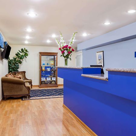 Days Inn By Wyndham Hampton Extérieur photo