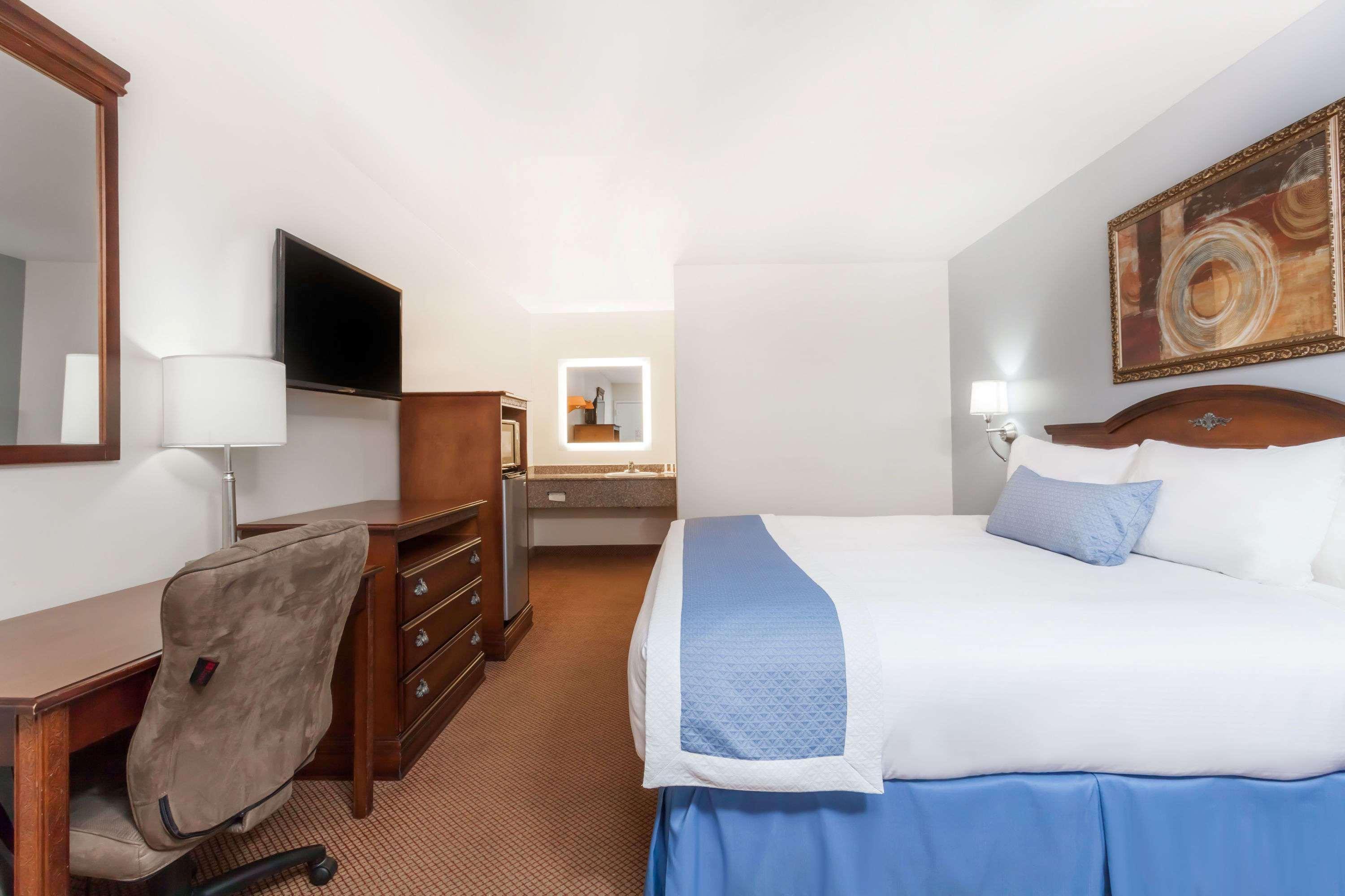 Days Inn By Wyndham Hampton Extérieur photo